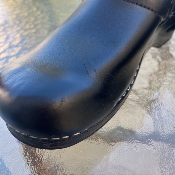 Sanite Black Danish Clogs - FINISH DESCRIPTION - Picture 4 of 16